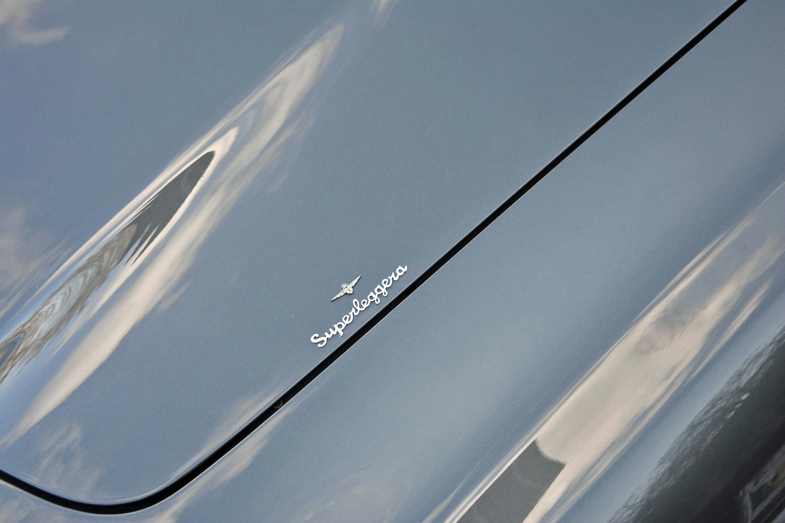 Lamborghini 400 GT Superleggera badge lettering