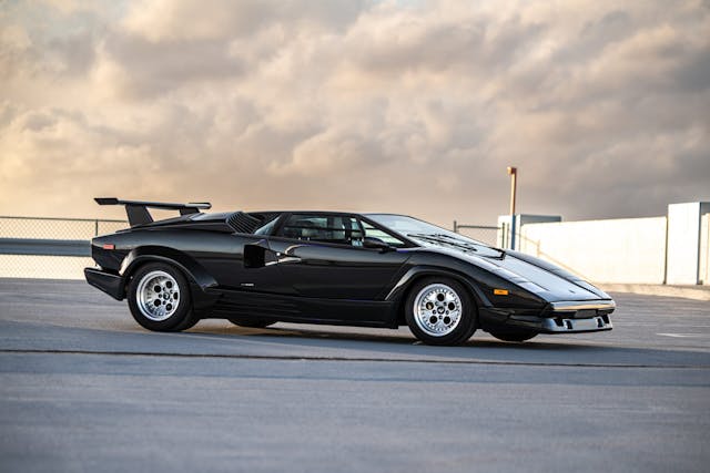 1989 lamborghini countach 25th-anniversary front three quarter