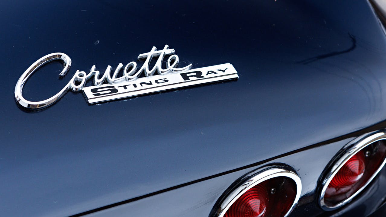 1963 Chevrolet Corvette Sting Ray lettering badge