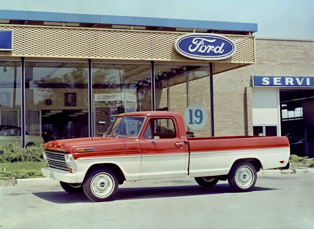 1968 Ford F-100 Styleside Pickup Service Station