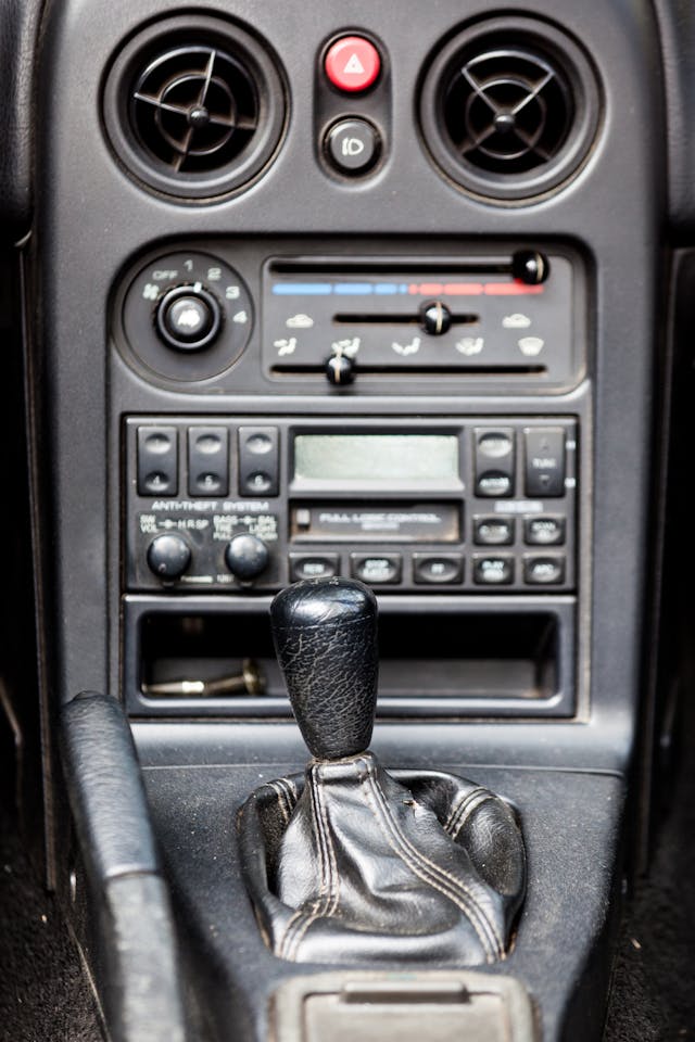 1995 Mazda Miata interior center console shifter