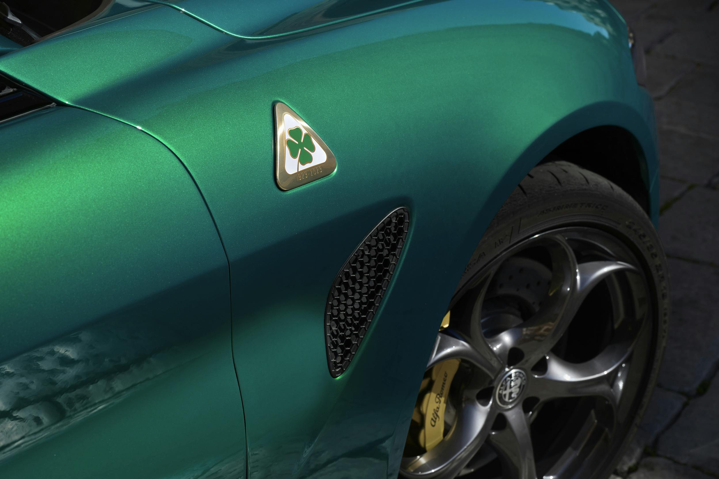 Alfa Romeo Quadrifoglio 100th Anniversary badge