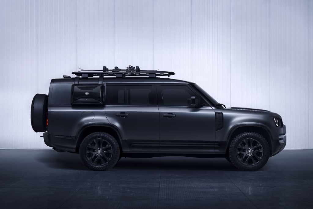 2024 Land Rover Defender 130 Outbound exterior side profile