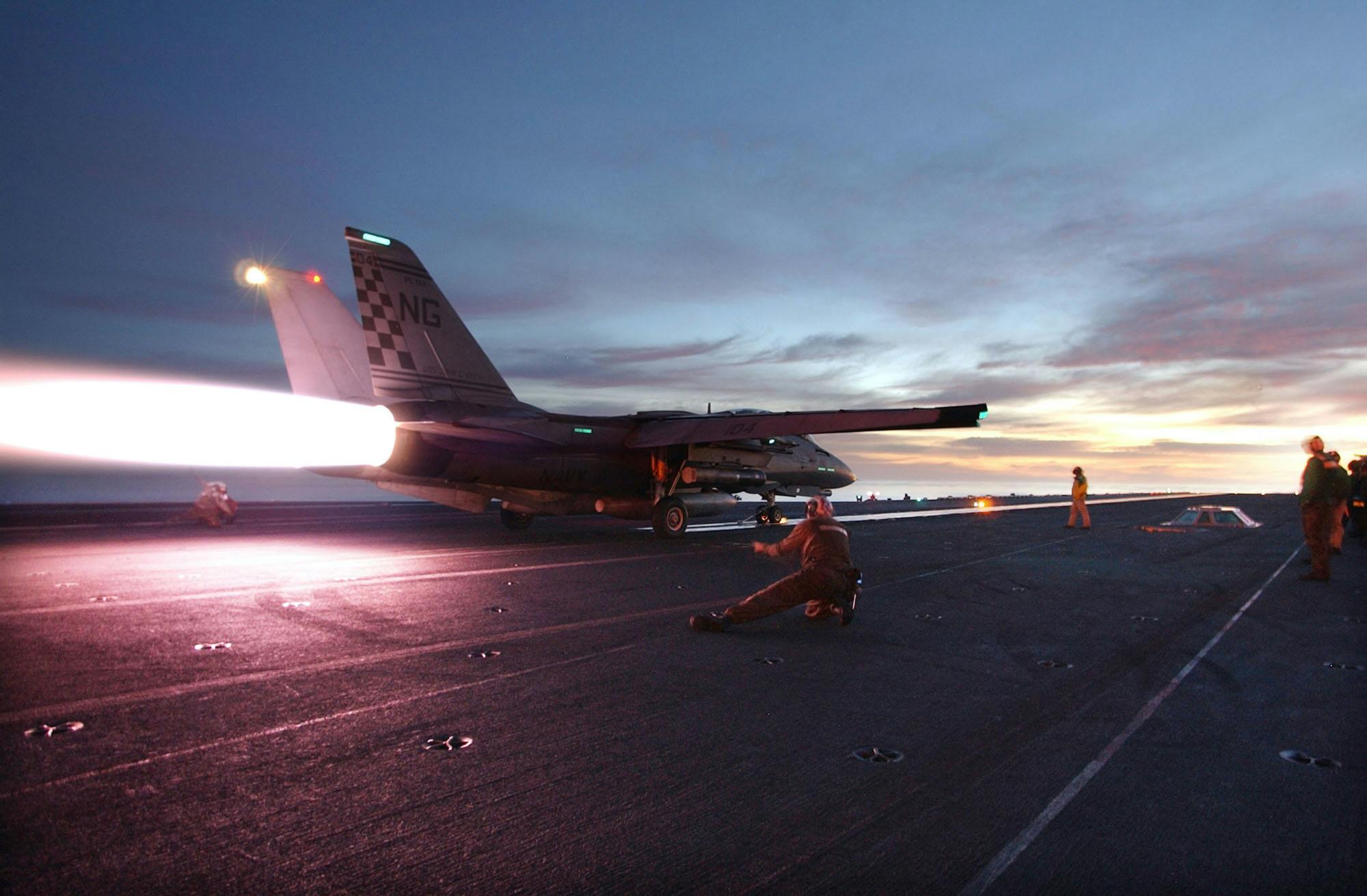 airplane afterburner aircraft carrier f-14