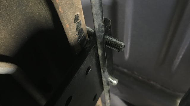 Chevrolet diesel engine lift pump fix bolt length