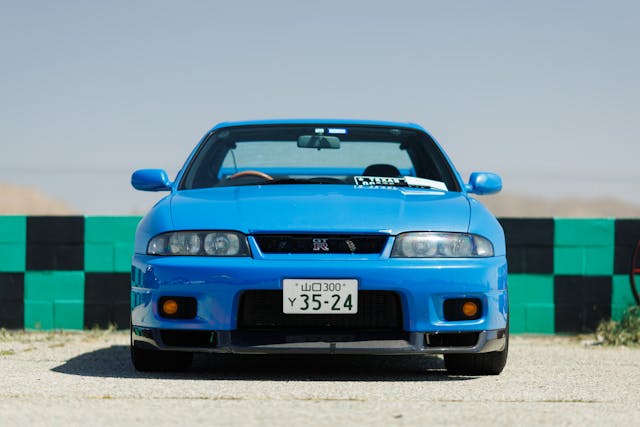 Nissan R-Day R31 front