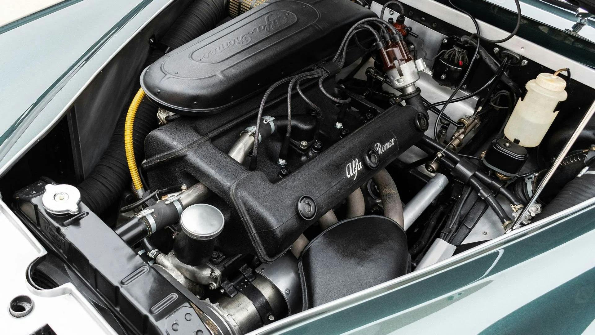 1954 Alfa Romeo 1900 CSS Touring Coupe engine