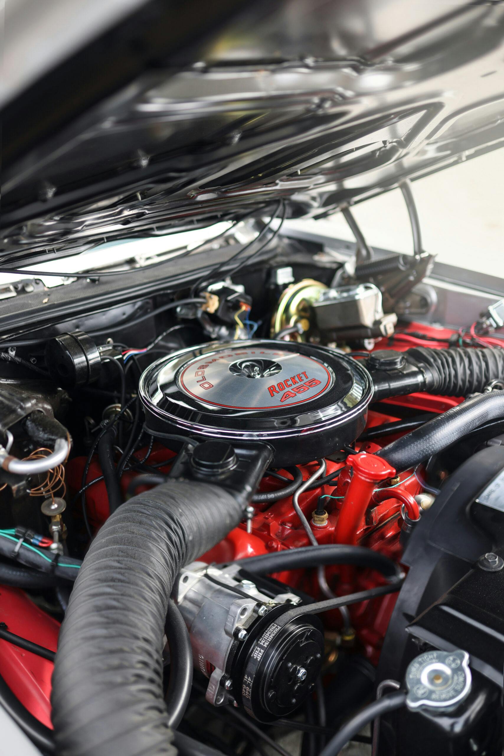 1968 Hurst Oldsmobile engine vertical