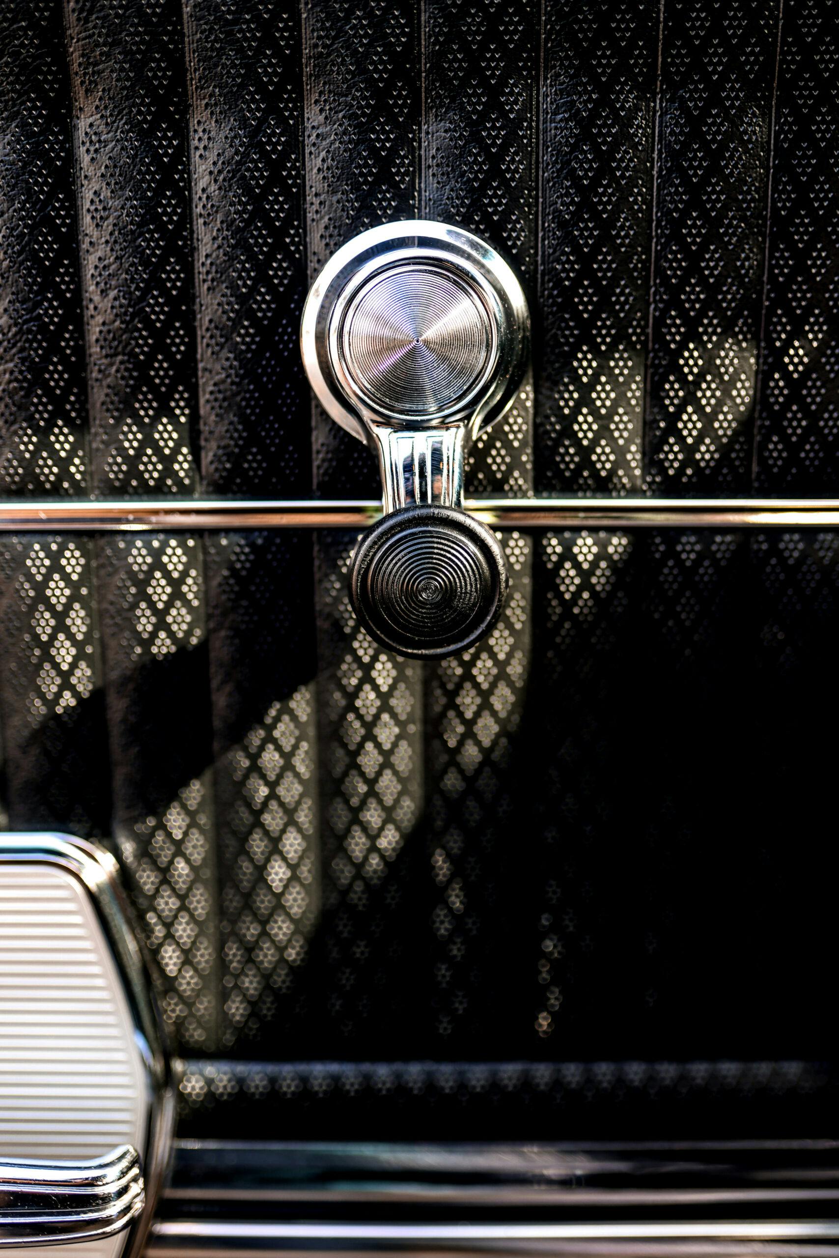 1968 Hurst Oldsmobile door crank detail