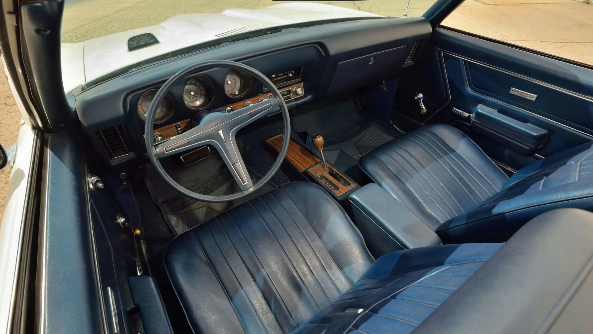 1969 Pontiac GTO Ram Air IV Convertible interior