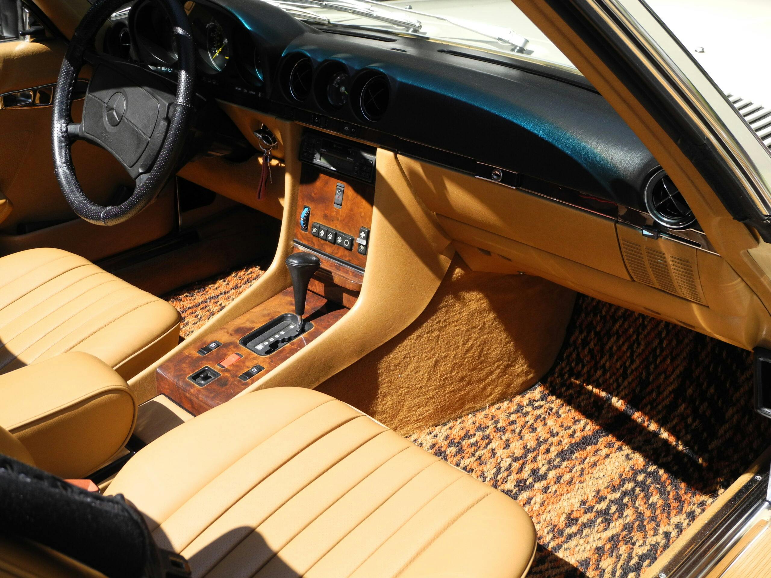 1986 Mercedes-Benz 560SL interior passenger side angle