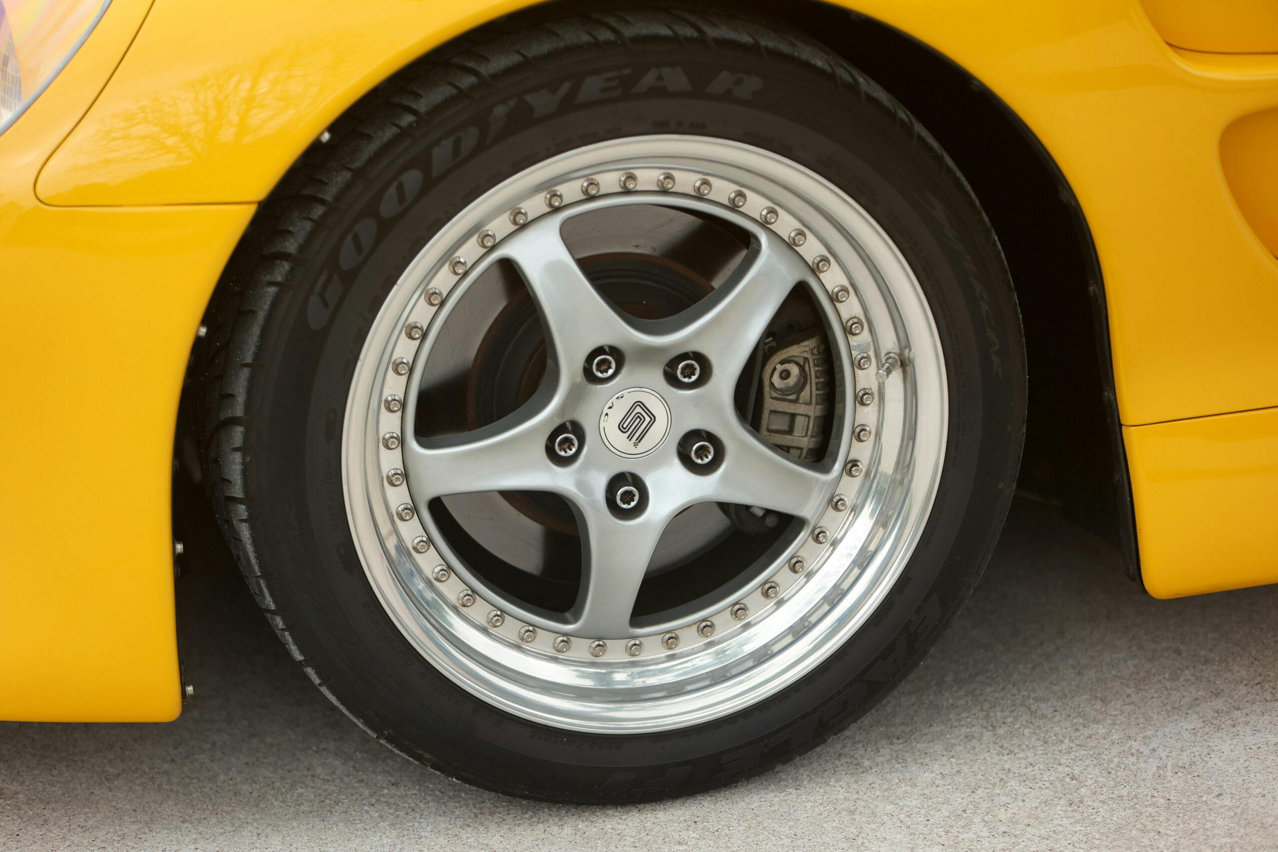 1999 Shelby Series 1 wheel tire