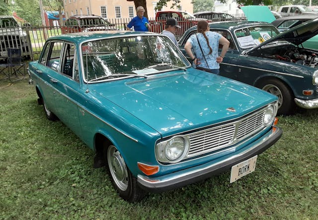 1969 Volvo 144S front three quarter