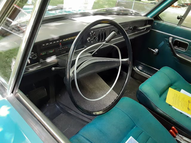 1969 Volvo 144S interior front steering wheel