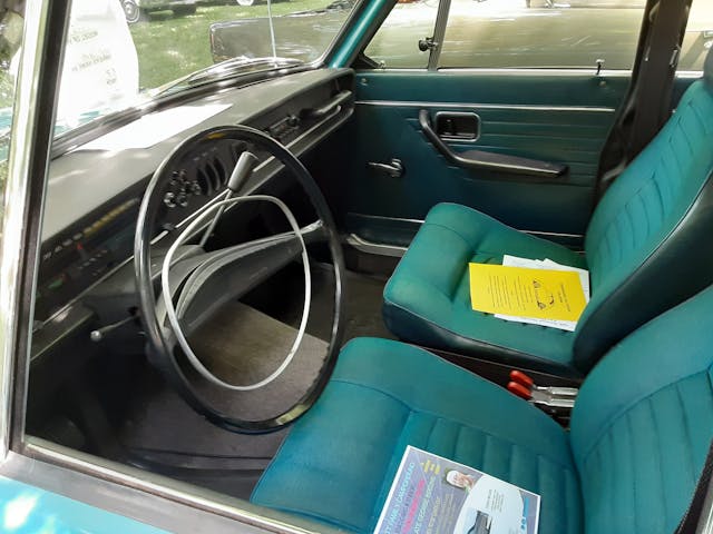 1969 Volvo 144S interior front