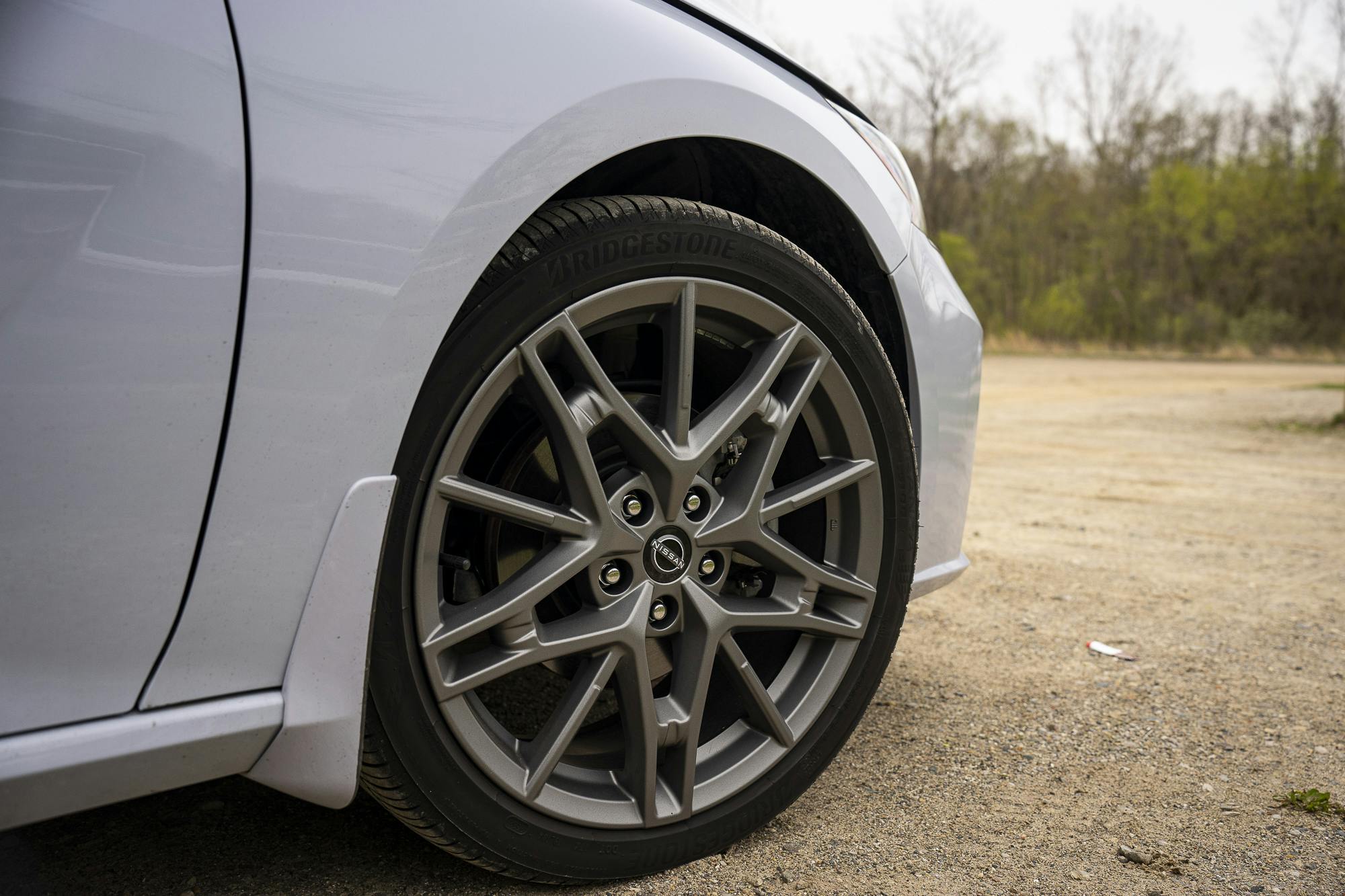 2023 Nissan Altima SR front wheel tire