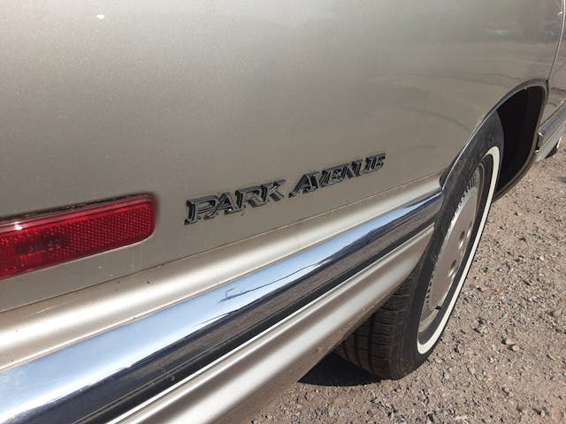 1996 Buick Park Avenue Ultra badging