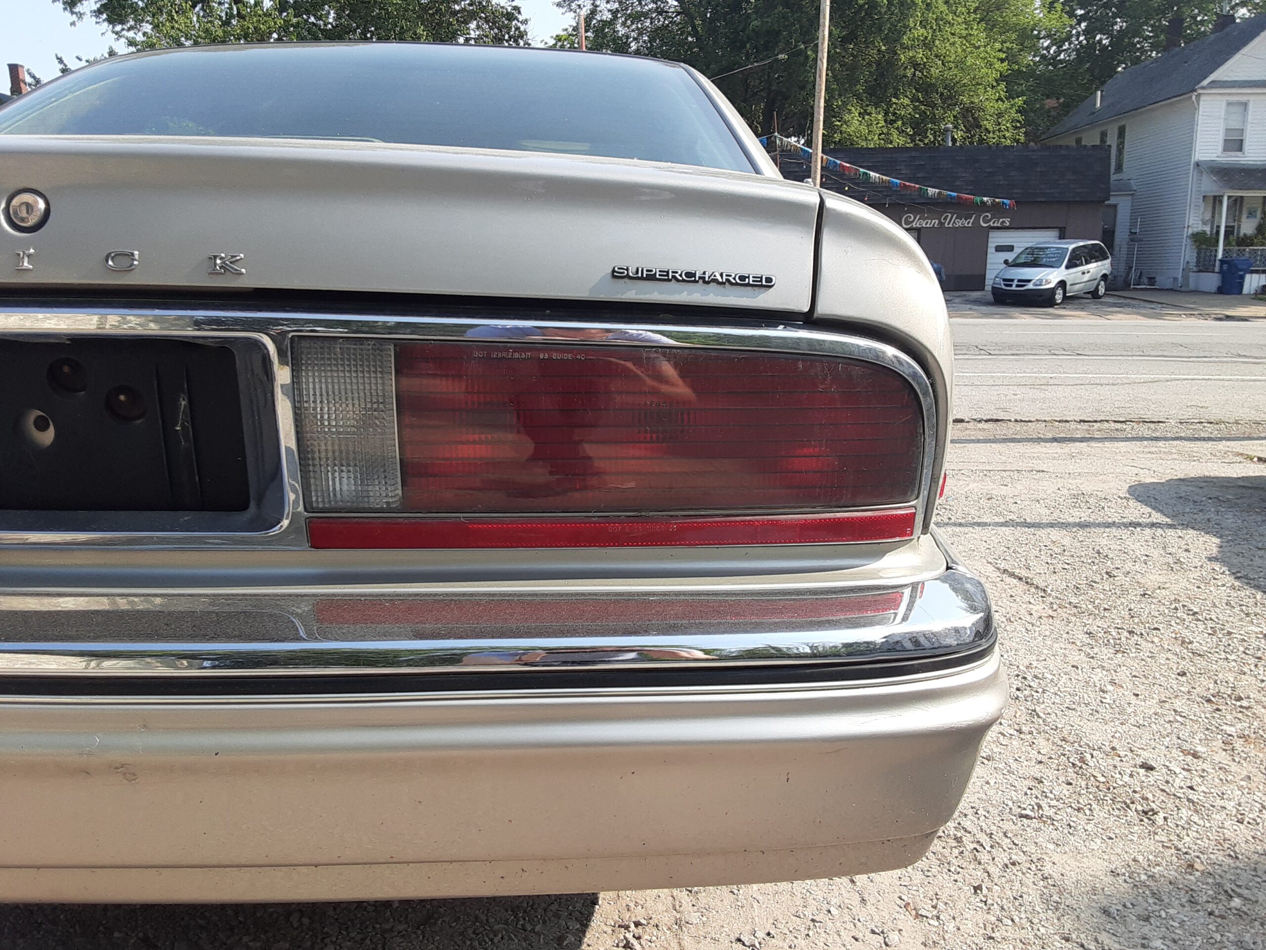 1996 Buick Park Avenue Ultra taillight