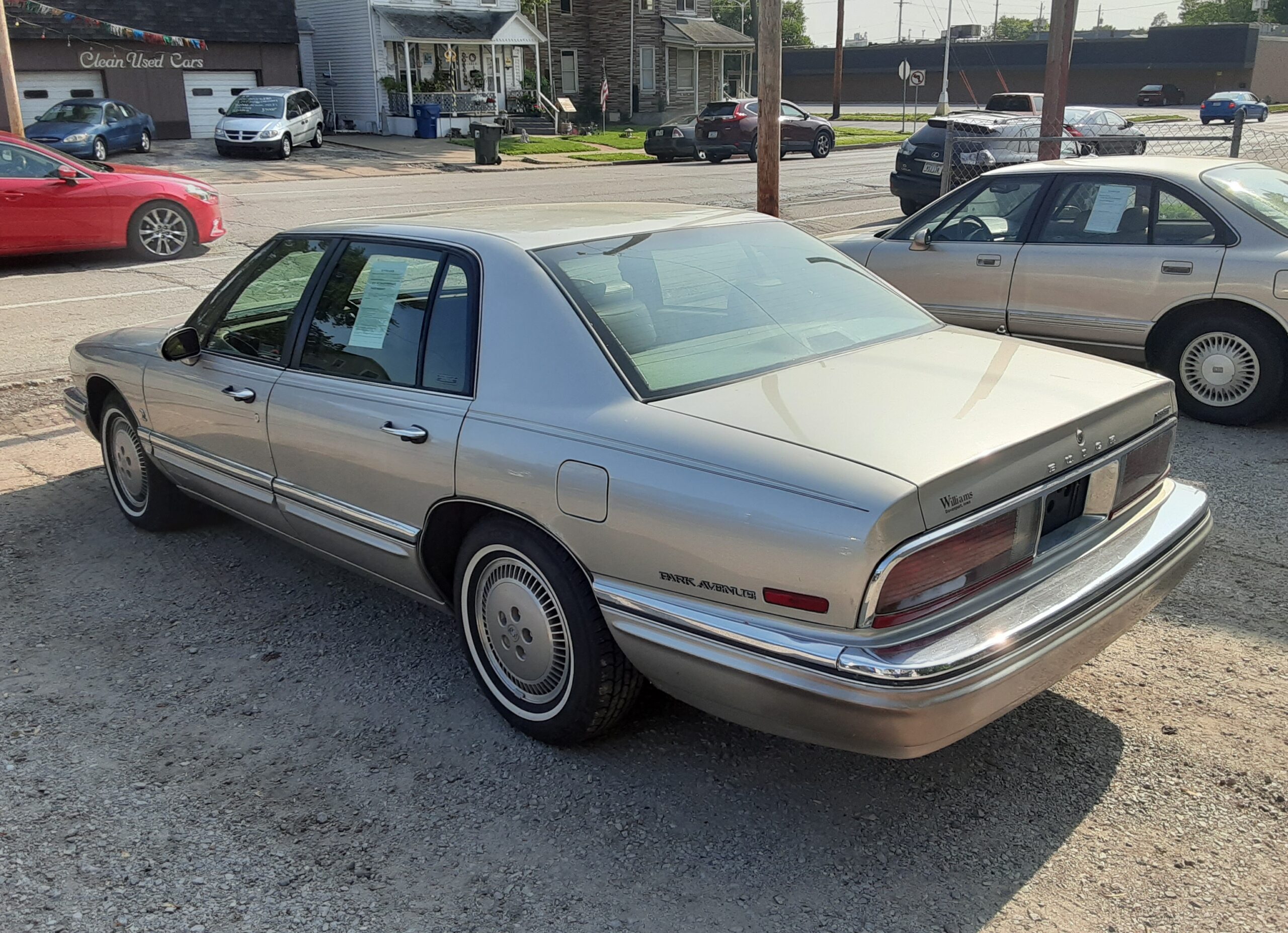 1996 Buick Park Avenue Ultra rear three quarter