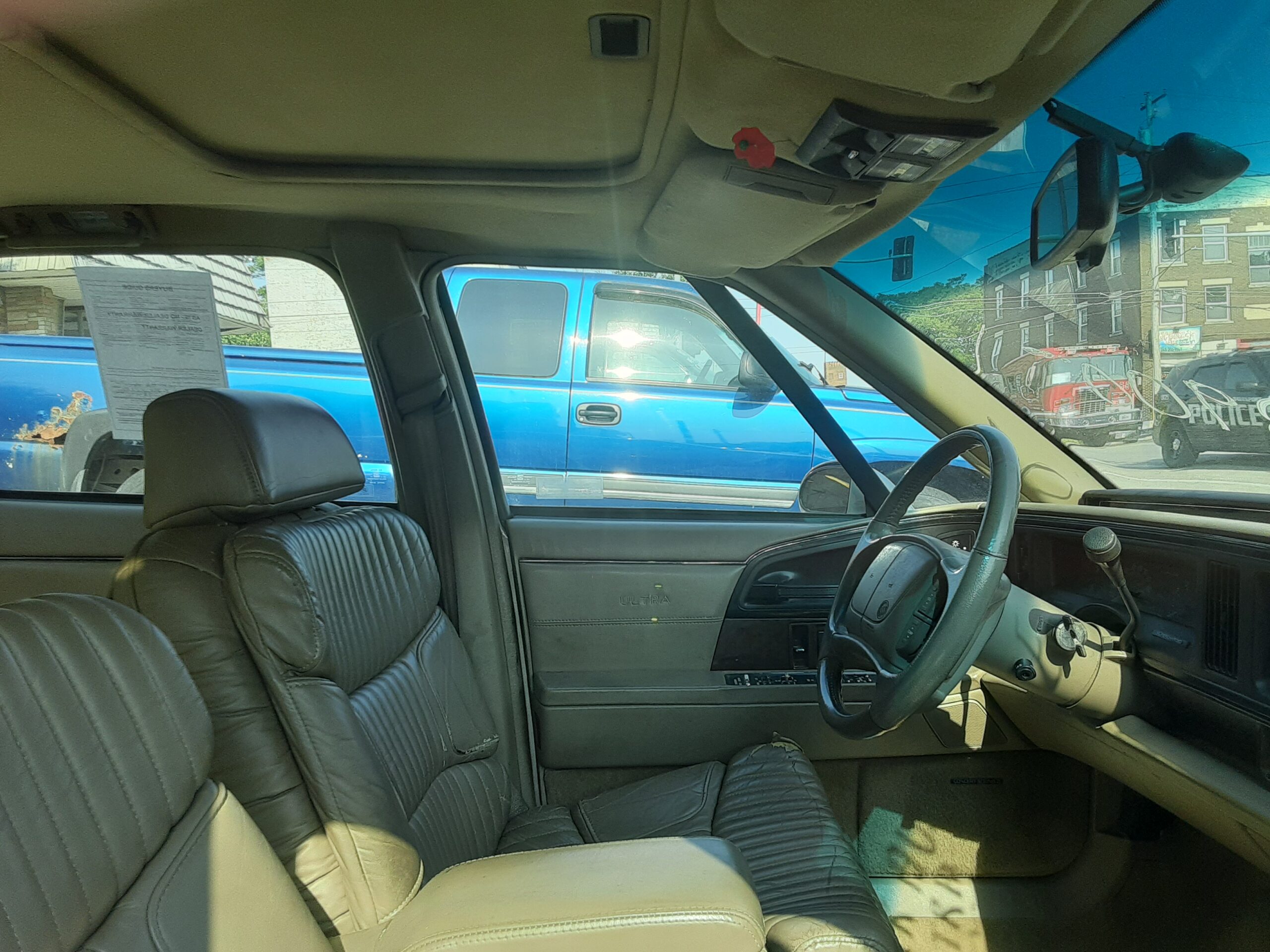 1996 Buick Park Avenue Ultra interior seats power roof