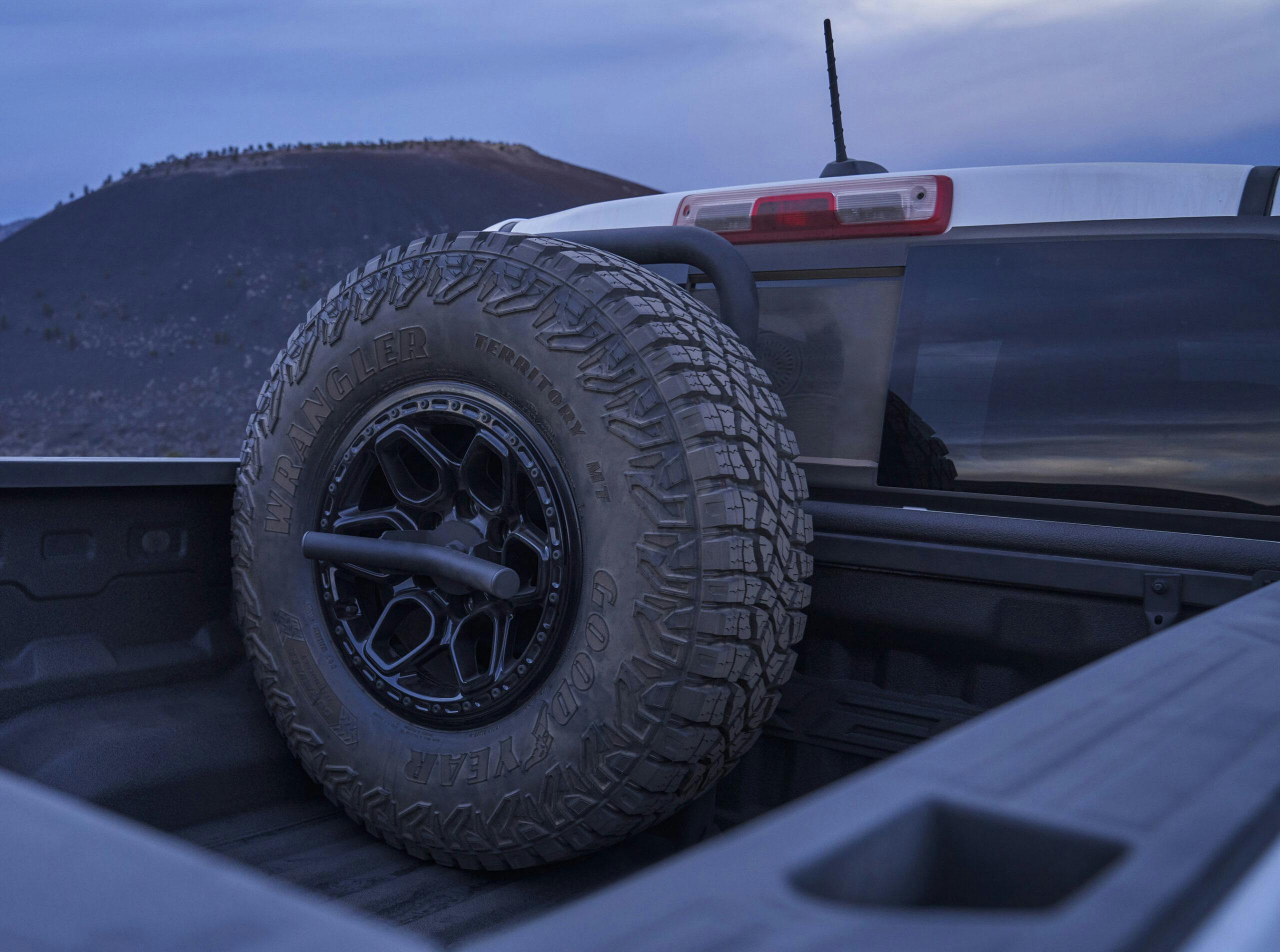 2024 Colorado Bison spare tire