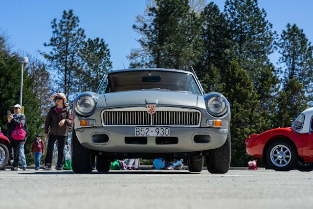 1969 MGB GT silver birch