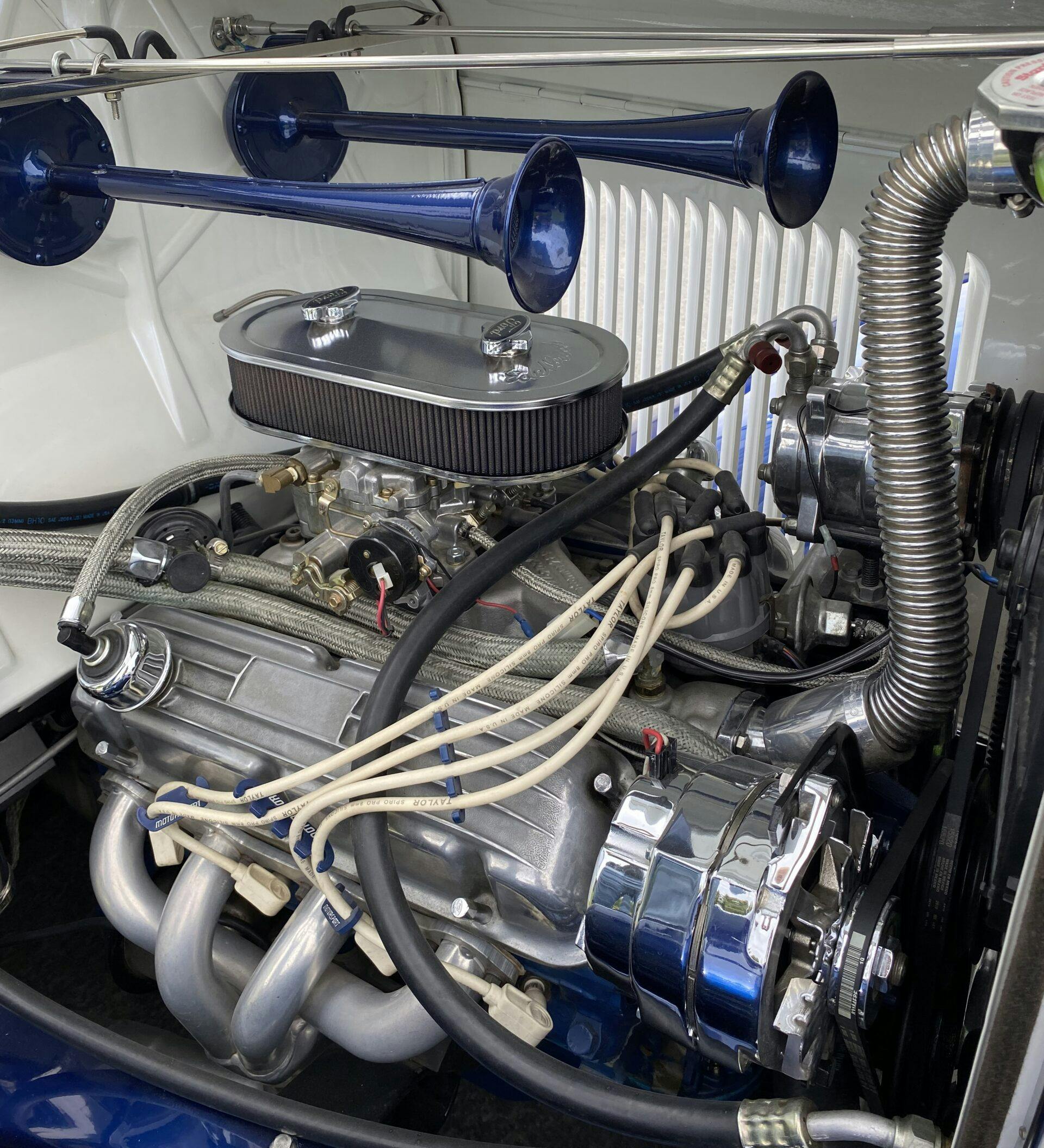 1932 Ford pickup engine