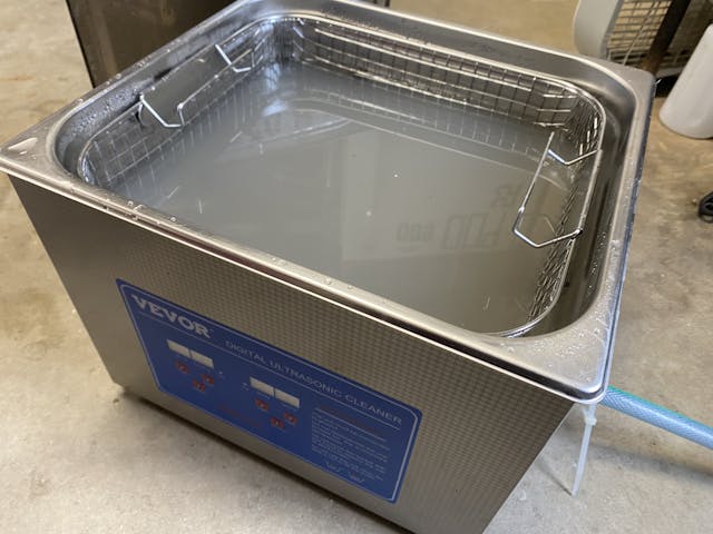 Ultrasonic cleaner broth wide