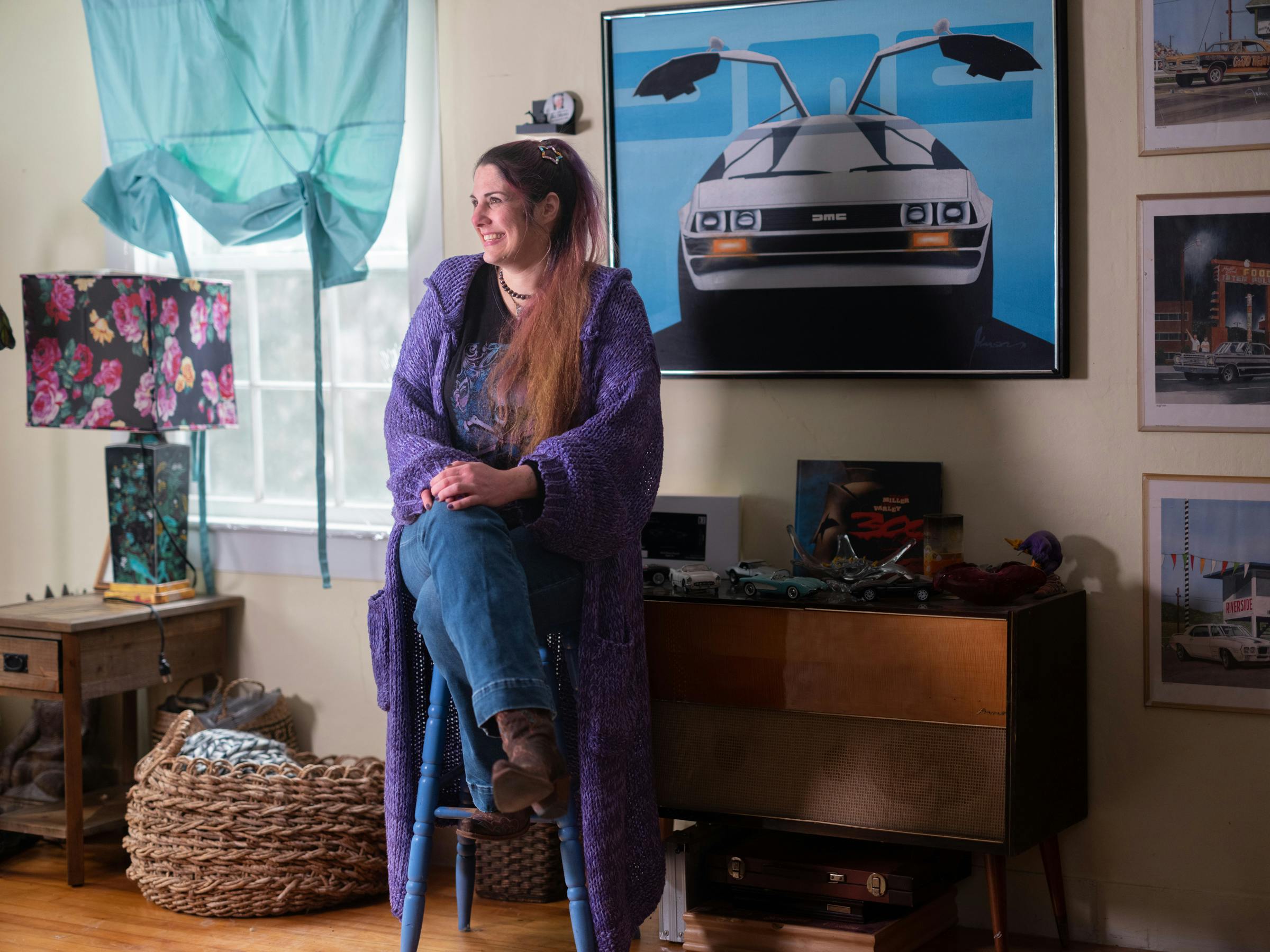 Kat DeLorean seated living room portrait