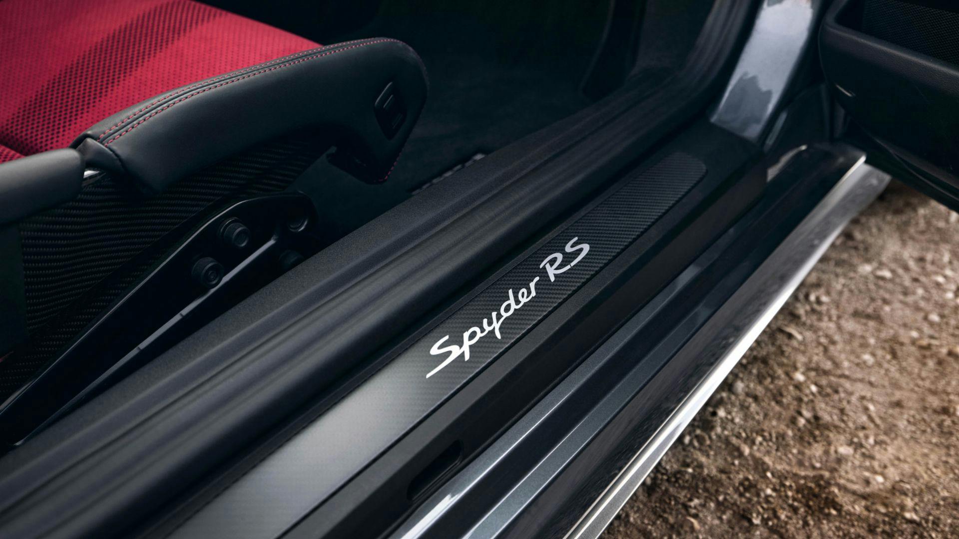 Porsche 718 Spyder RS interior door sill