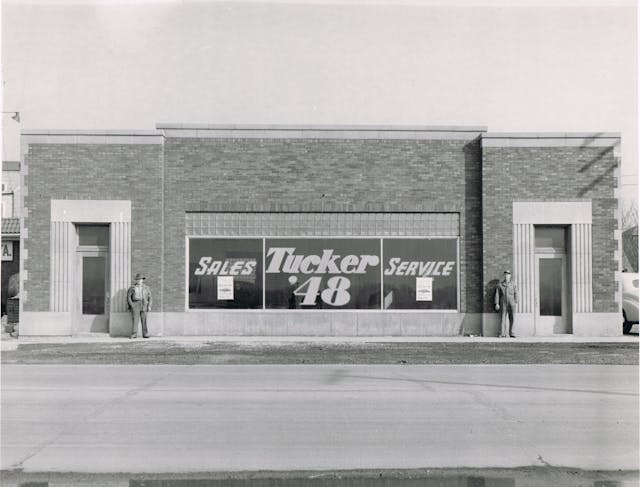 Sales Tucker Shop