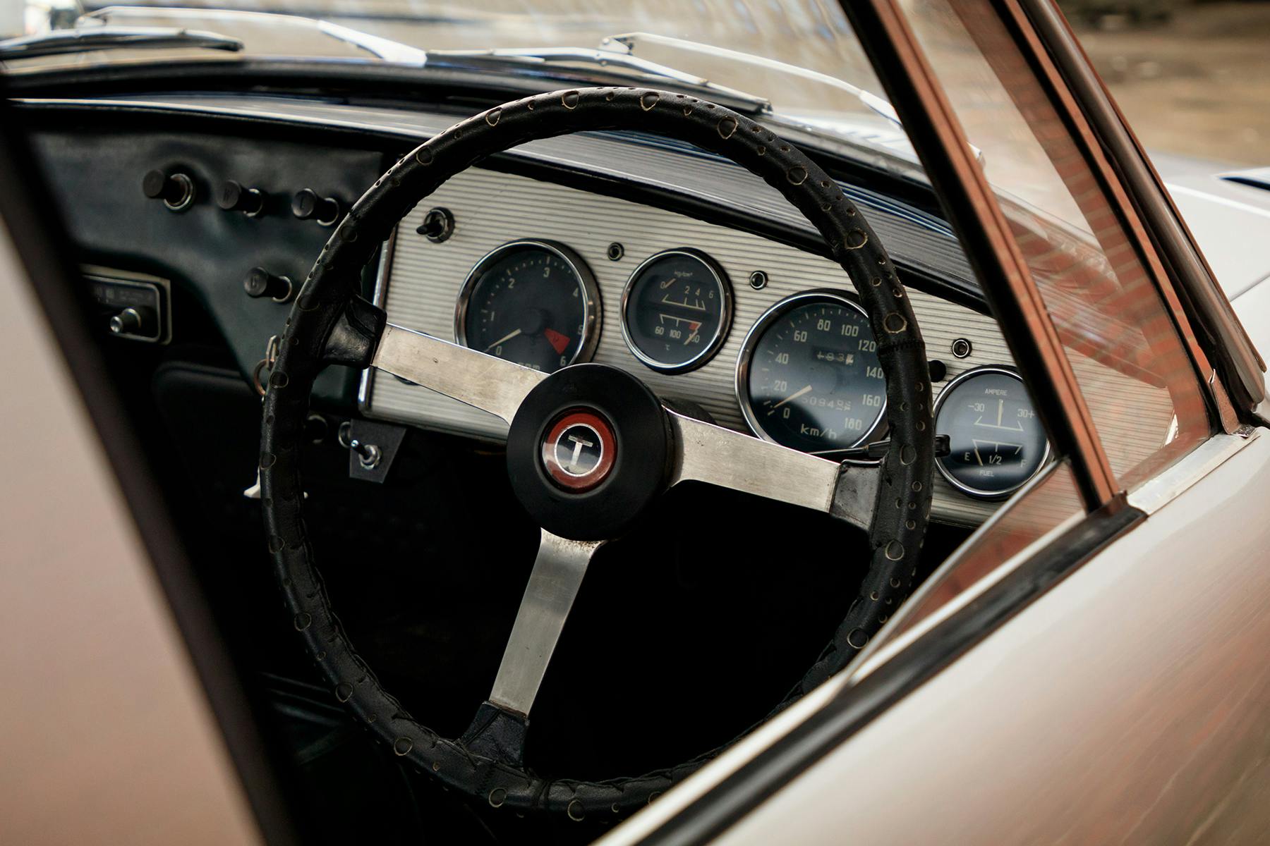 Toyota Sports 800 interior steering wheel rhd