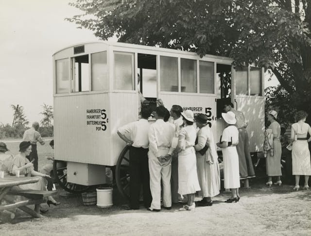 1935-Greenfield-Village-food-truck