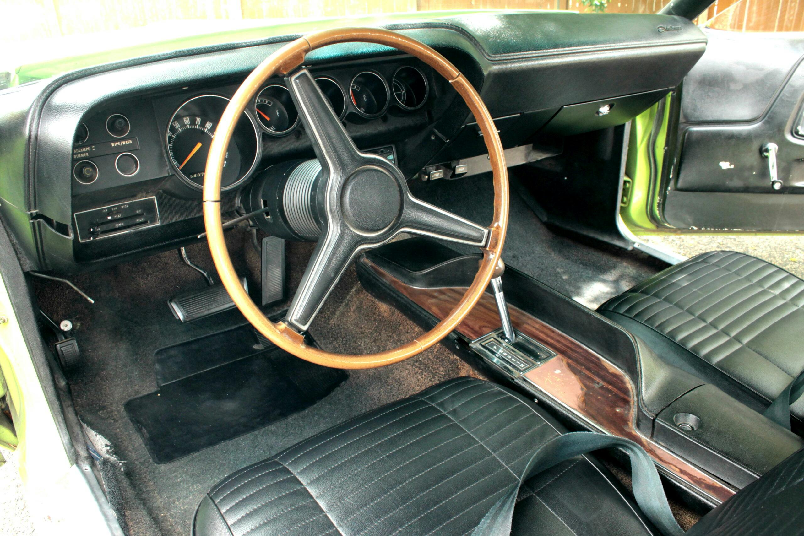 1970 Dodge Challenger high impact sublime interior