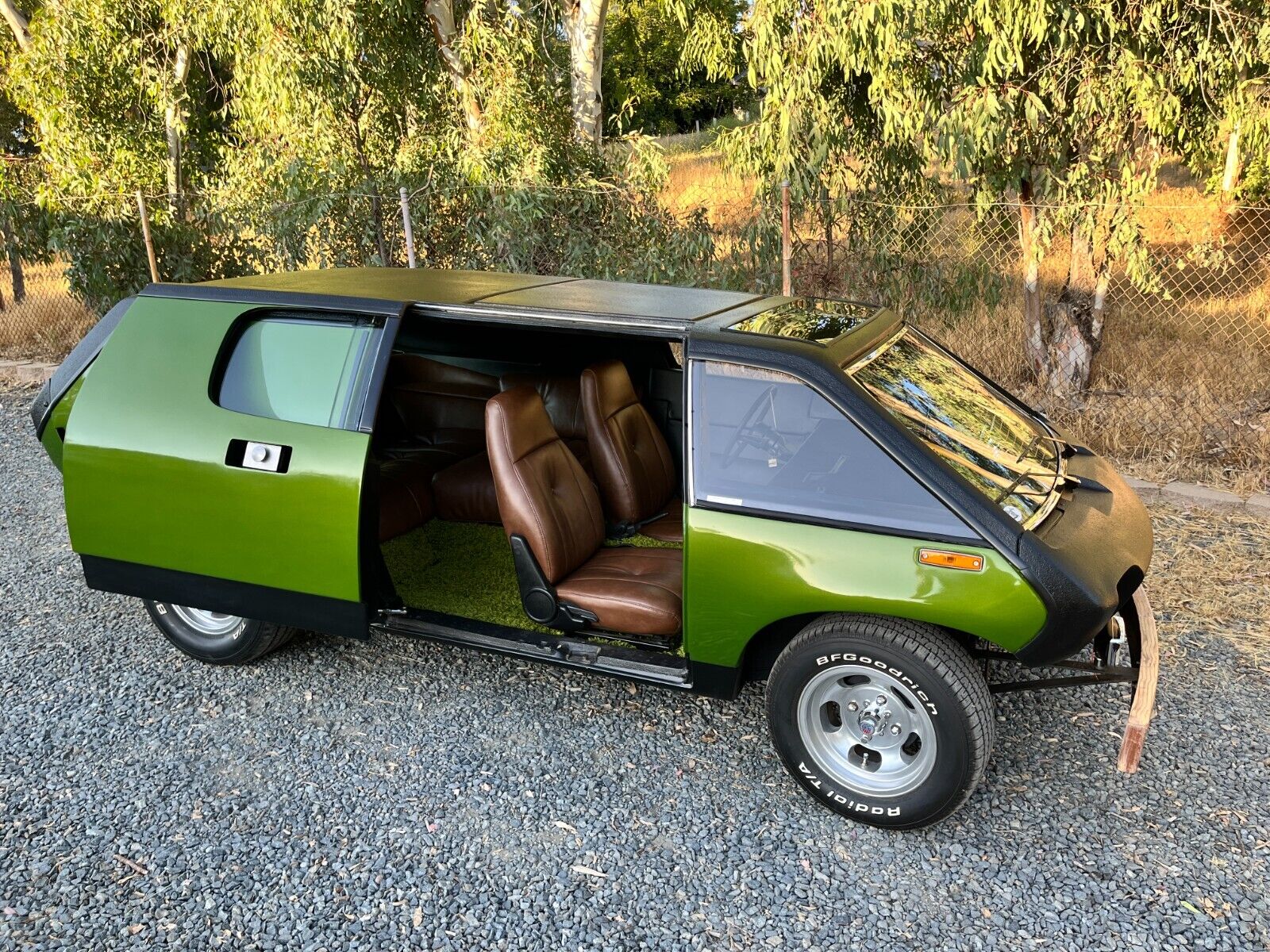 Why an oddball '70s surf van just sold for $68,900 - Hagerty Media