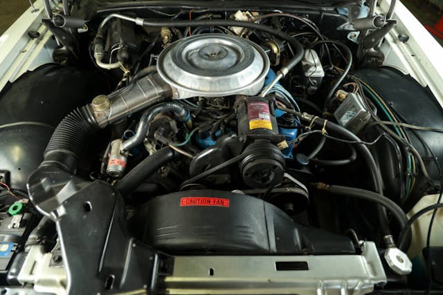 1979-Lincoln-Continental-Mark-V-Bill-Blass-Edition-engine