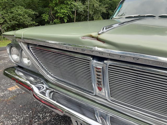 1964 Chrysler New Yorker grille