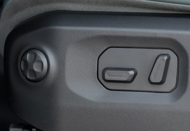 2024 Jeep Wrangler interior power seat switches
