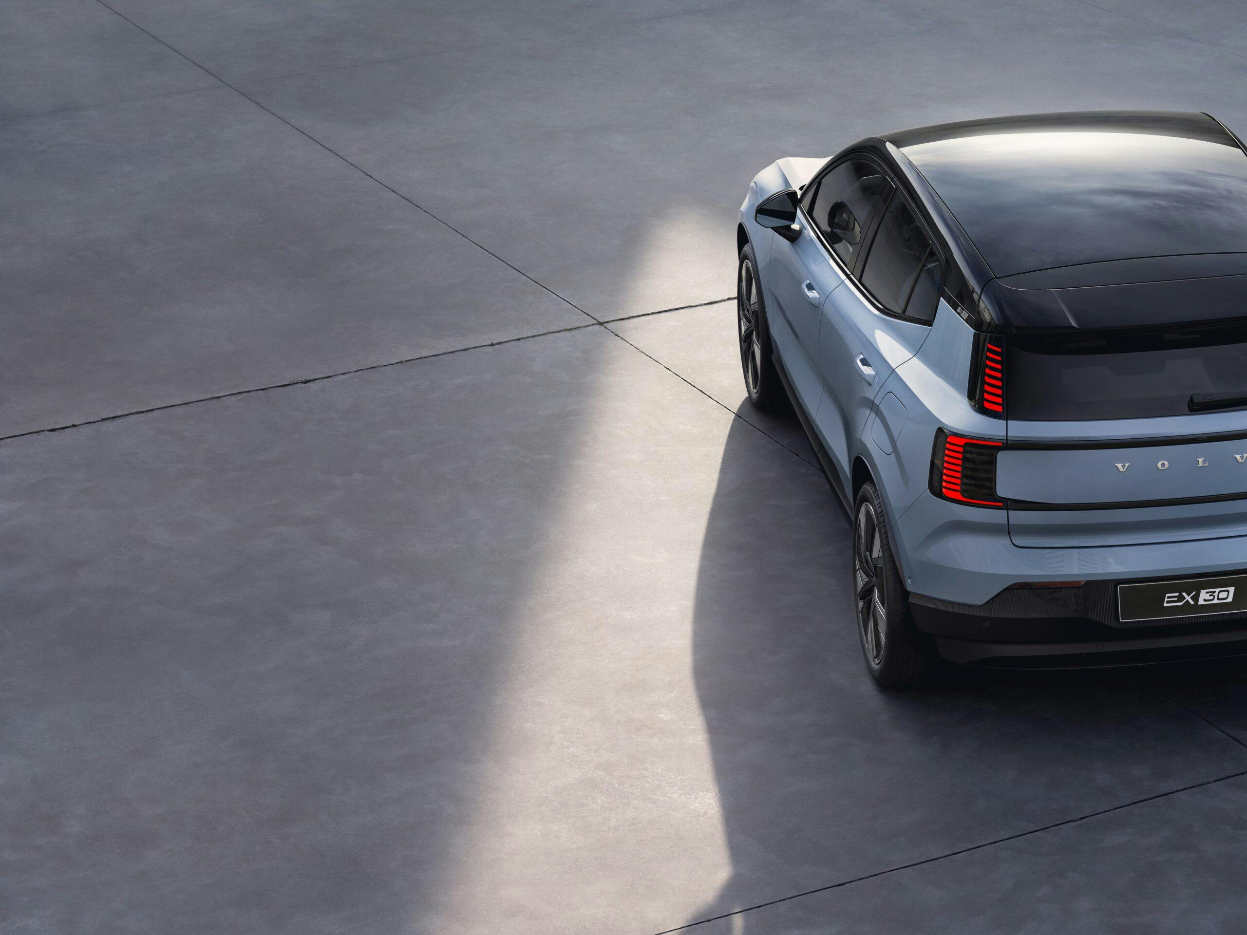 Volvo EX30 exterior electric new suv