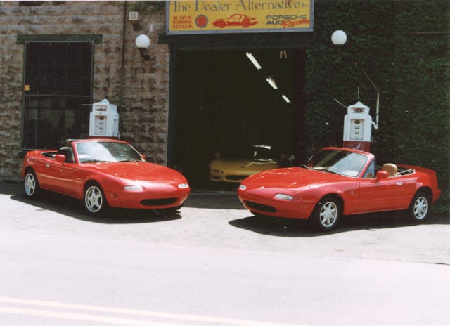 Flyin Miata NA red miatas