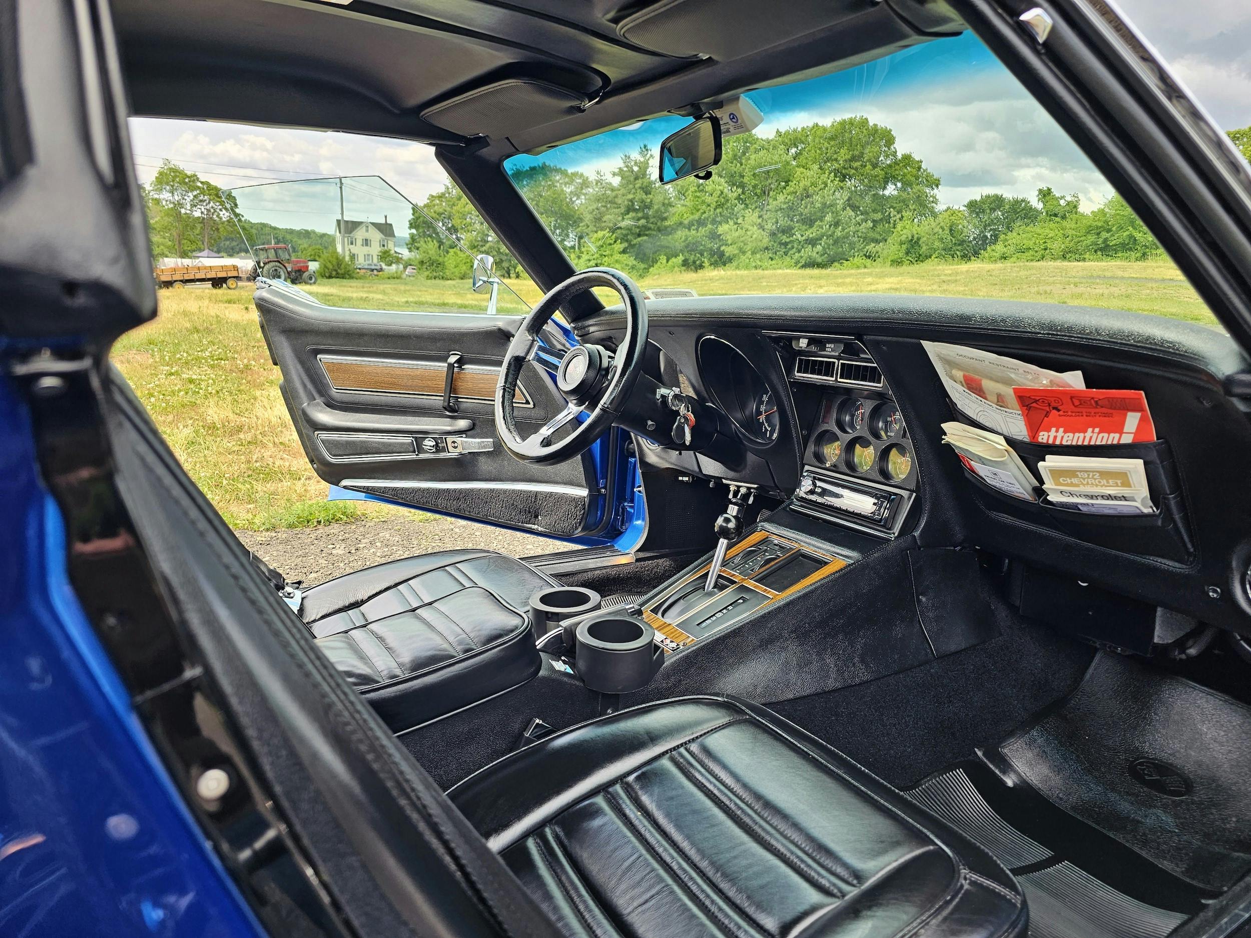 1972 Corvette Stingray interior dash