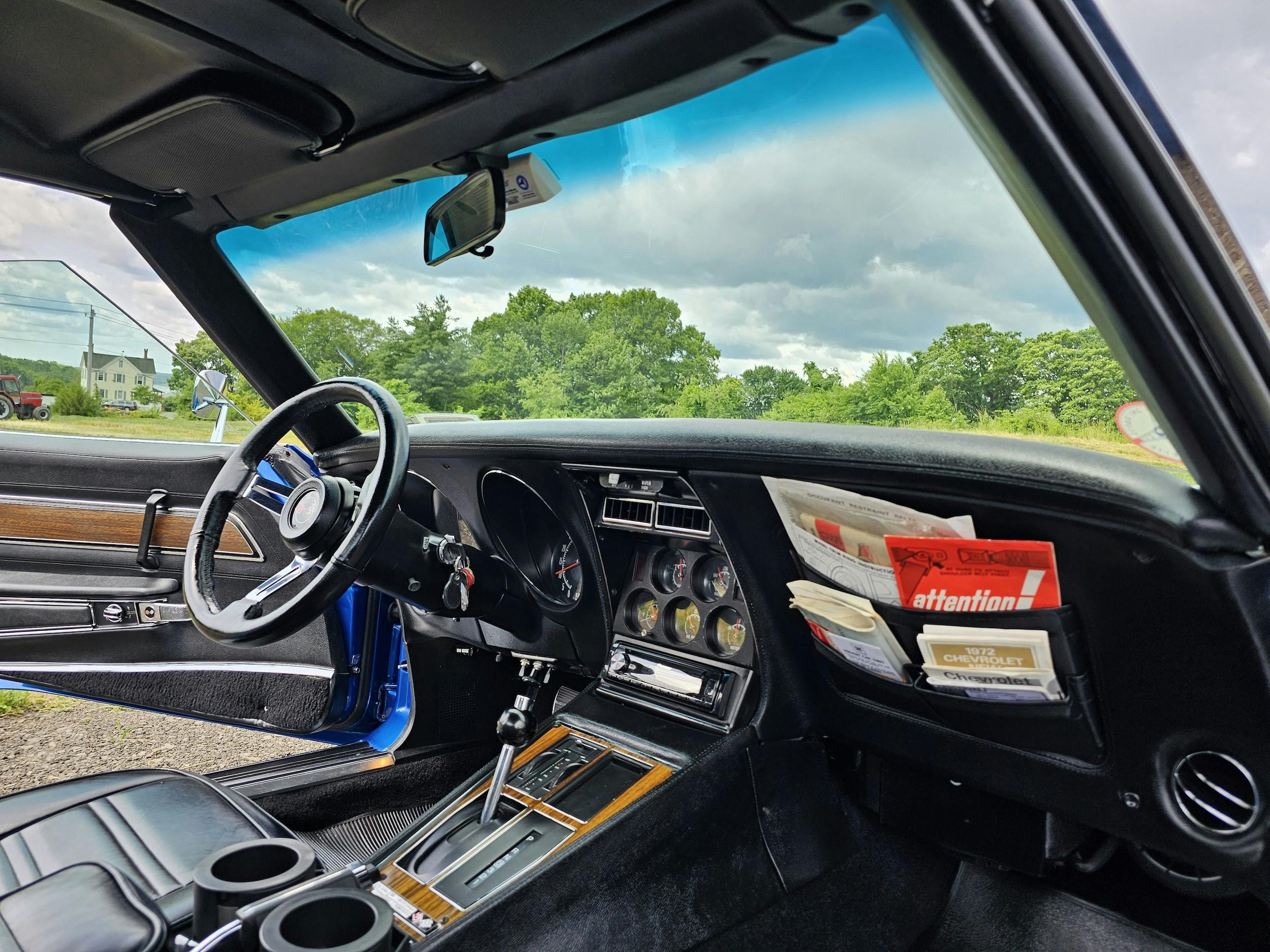 1972 Corvette Stingray interior dash