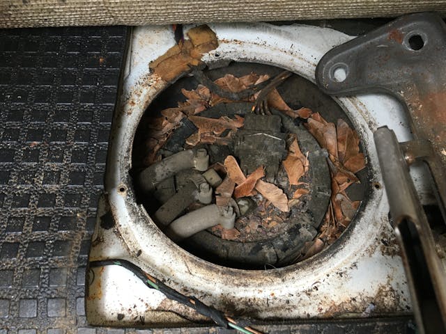 Siegel Fuel Pump debris