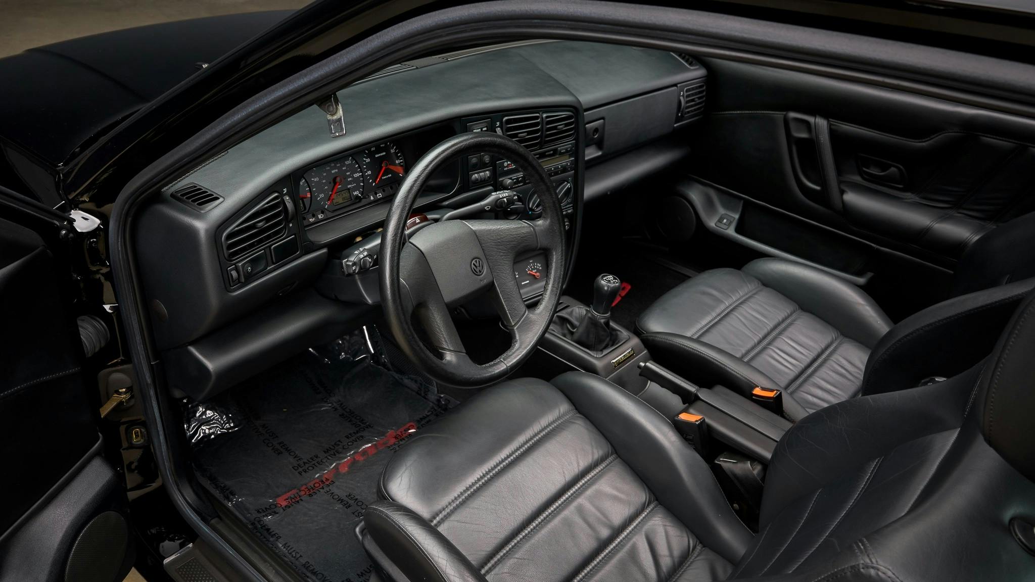 1993 VW Corrado interior high angle