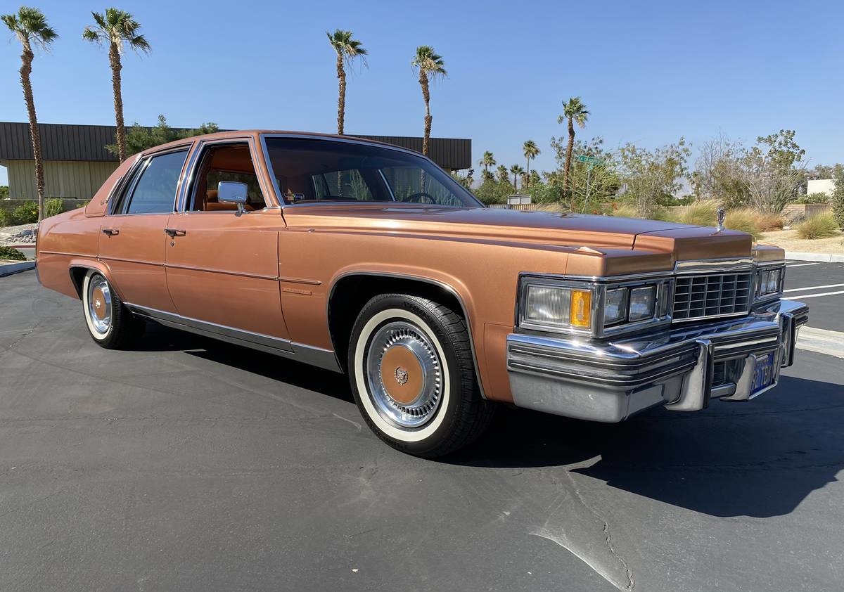 1977 Cadillac Fleetwood Brougham Fantastic in Frost Orange