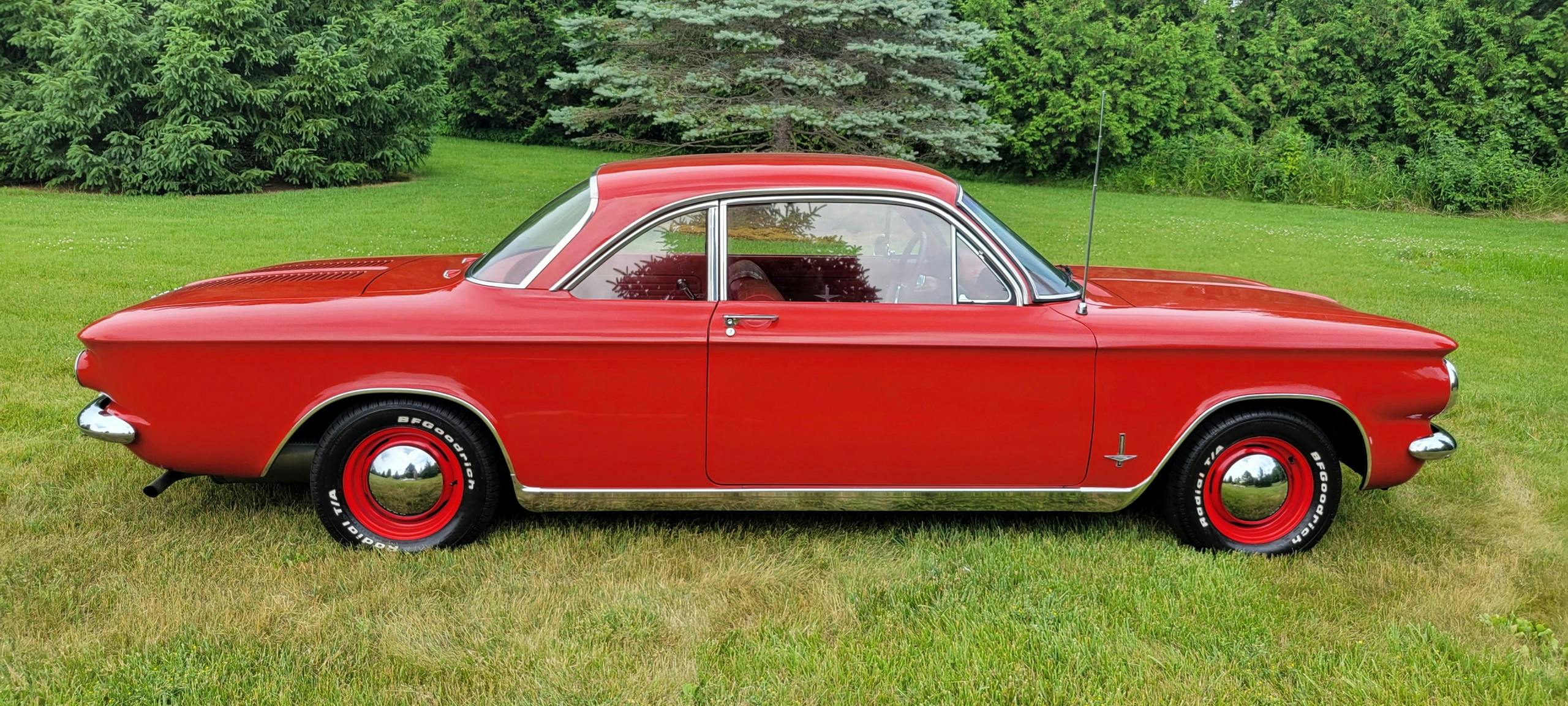 1964 Chevrolet Corvair Monza 900 side
