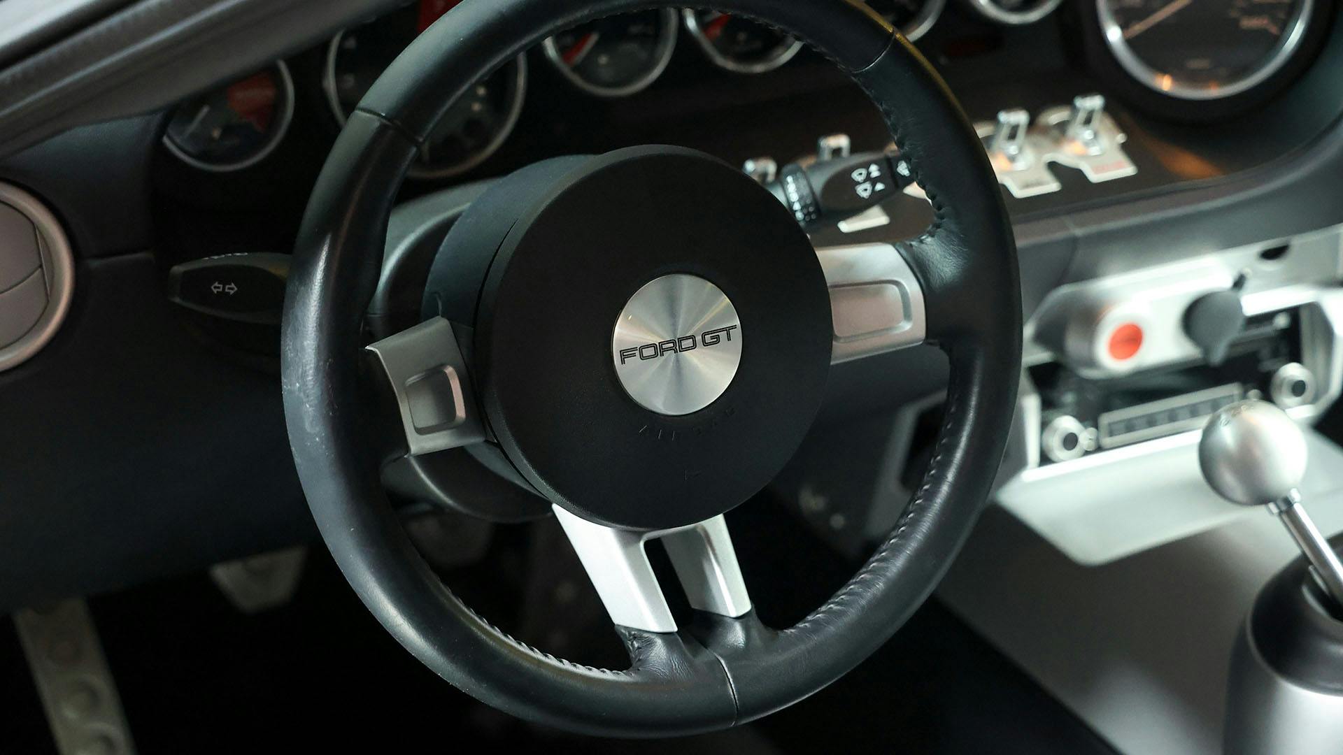 2005 Ford GT steering wheel