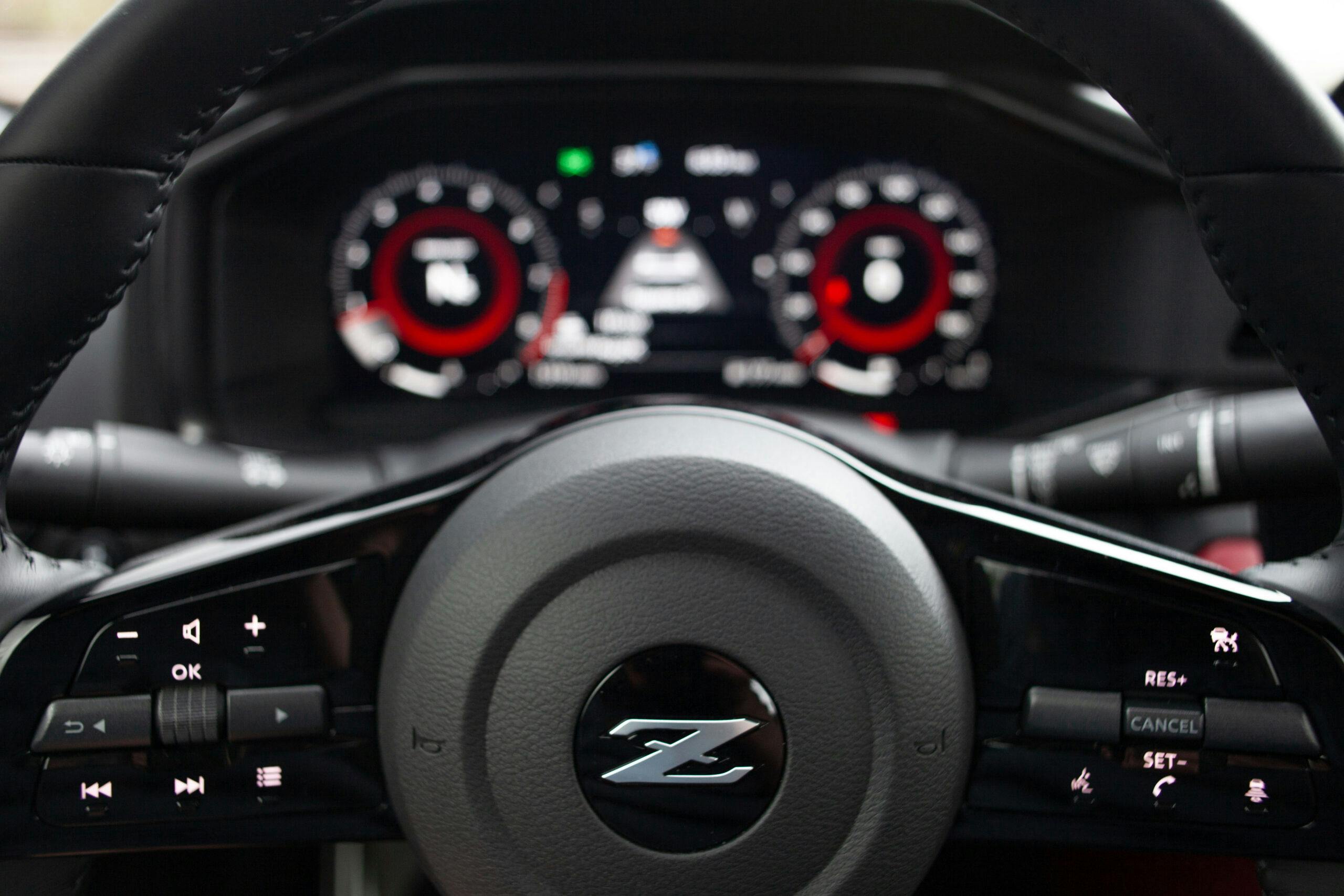 2023-Nissan-Z-Performance steering wheel cluster