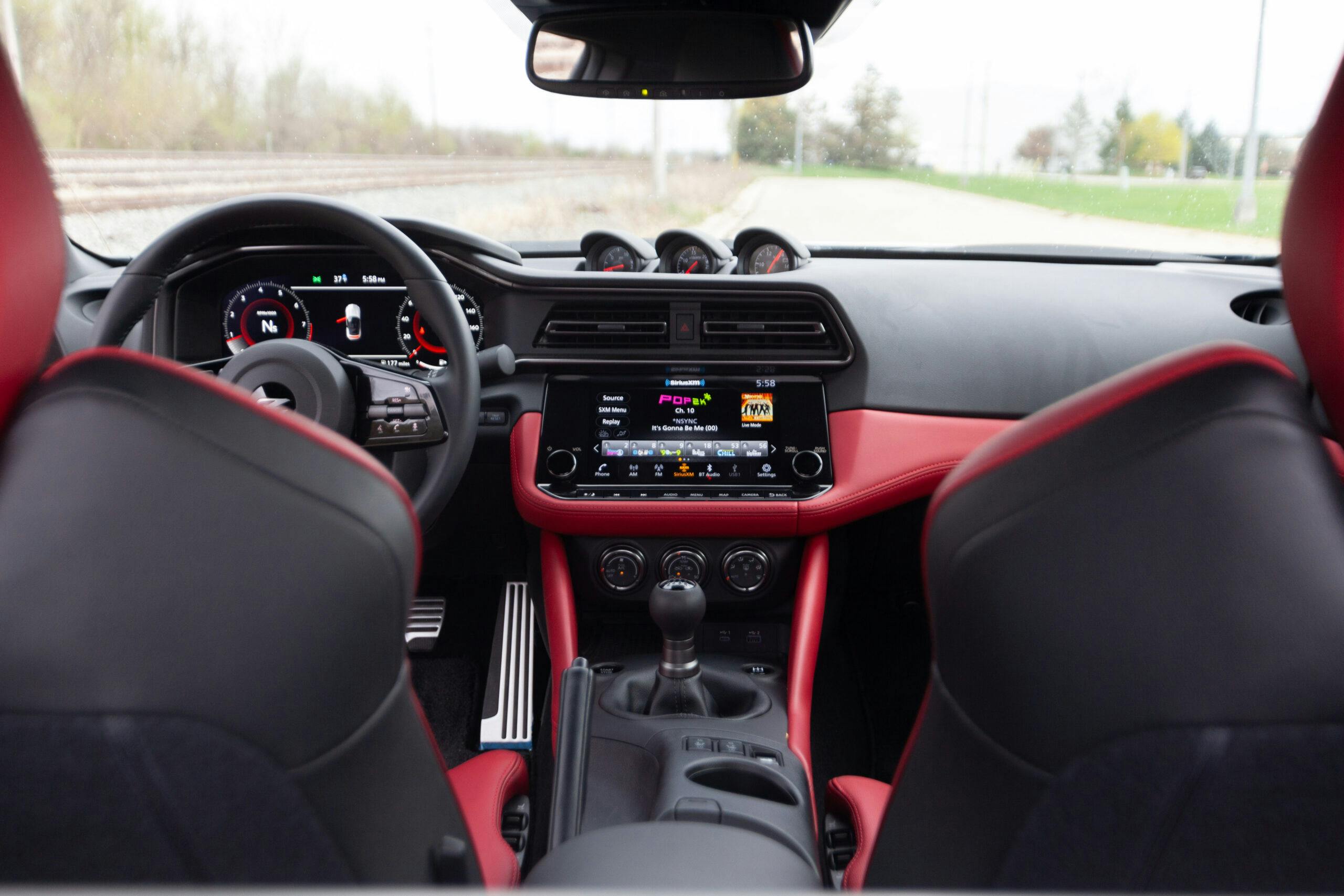 2023-Nissan-Z-Performance interior
