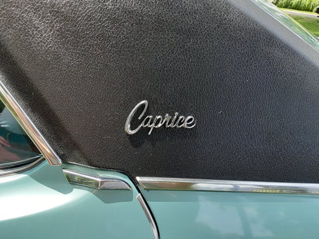 1970 Chevrolet Caprice Sport Sedan top cover detail